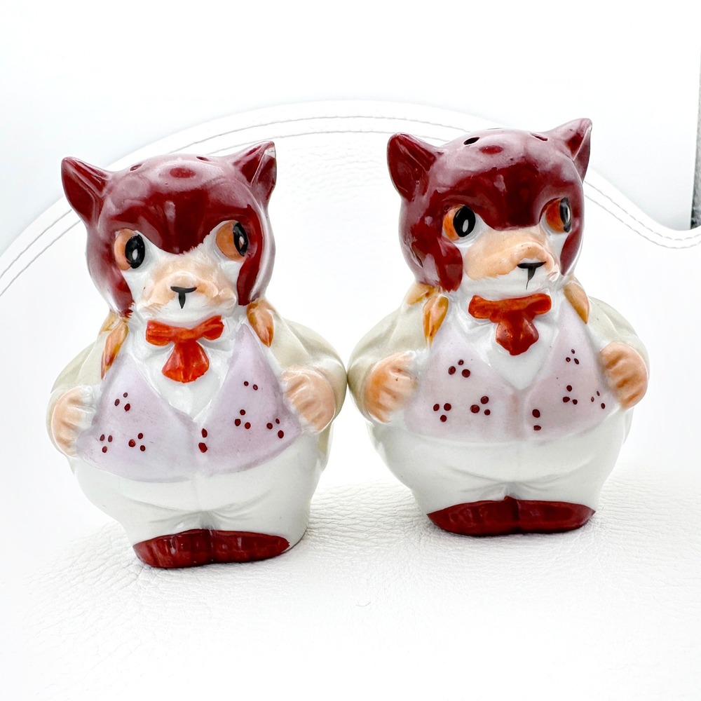 Vintage Japan Fox Salt Pepper Shakers Anthropomorphic Dressed Foxes 3 inch‎